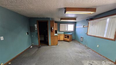 1309 Elm Place , Kelso, WA 98626 - Photo 5