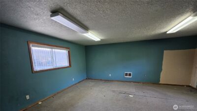 1309 Elm Place , Kelso, WA 98626 - Photo 7