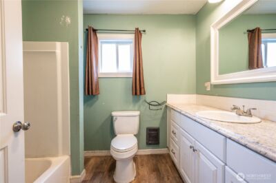 2826 Pacific Avenue , Hoquiam, WA 98550 - Photo 14