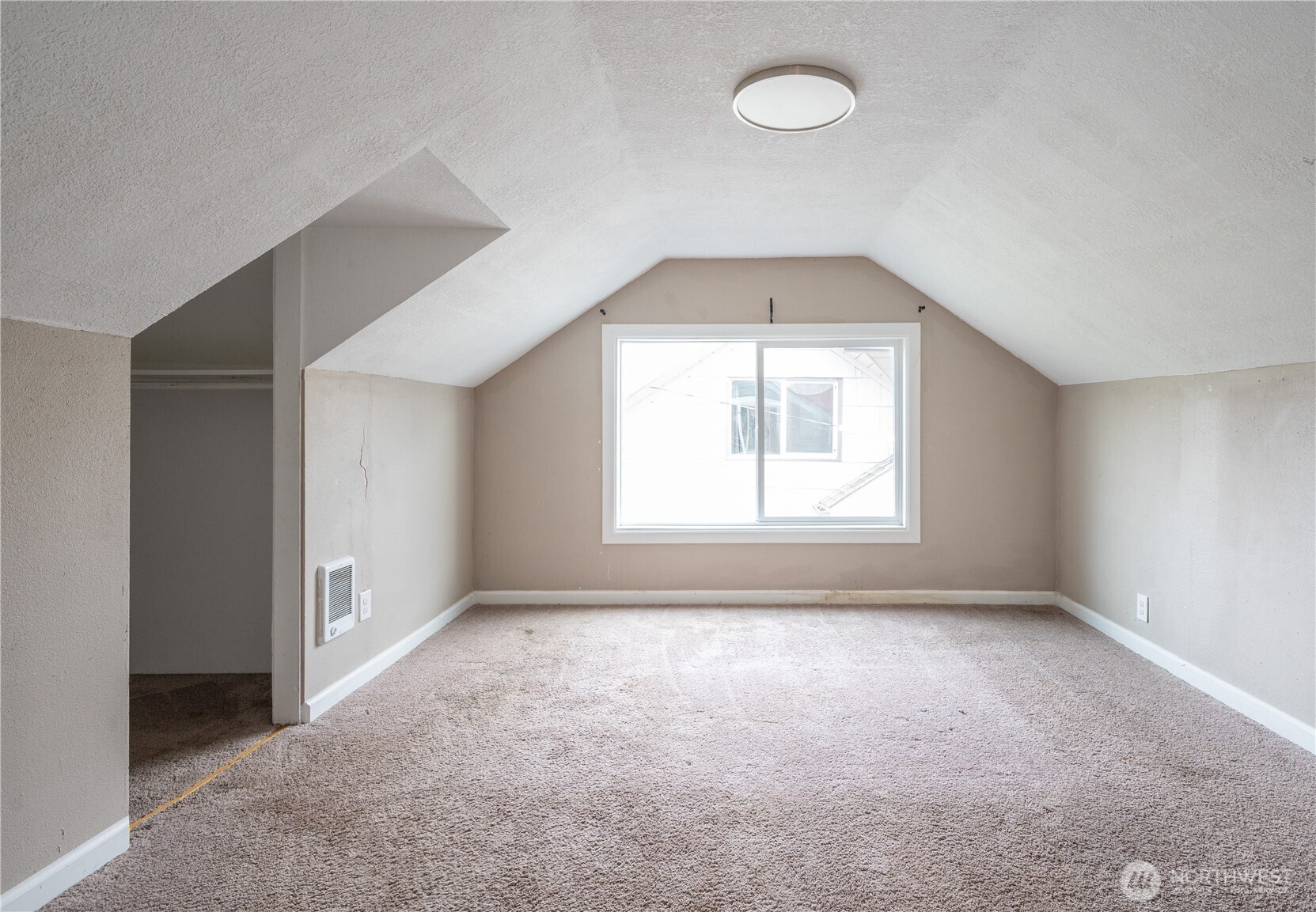 2826 Pacific Avenue , Hoquiam, WA 98550