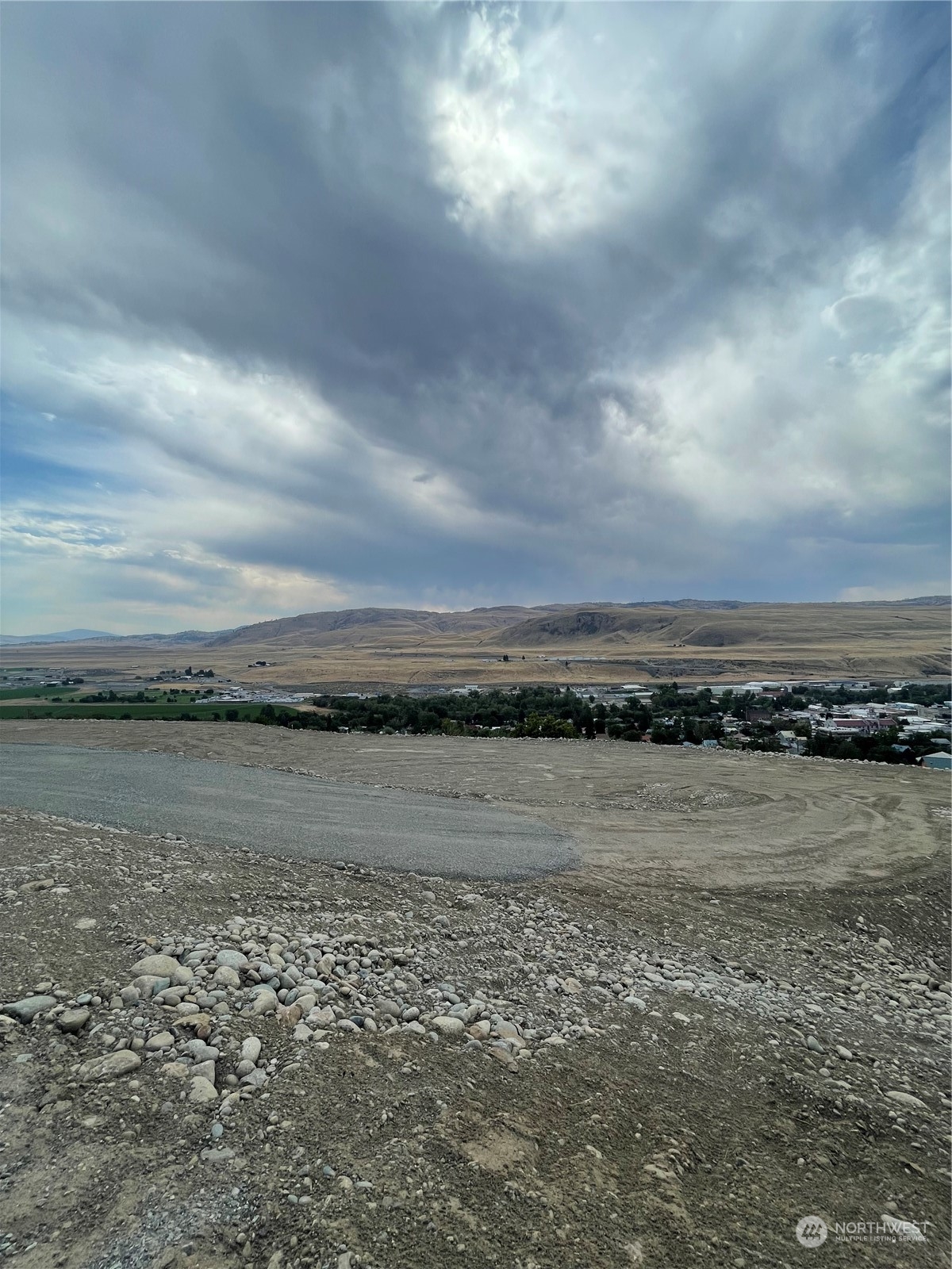 10 Parks Drive , Okanogan, WA 98840