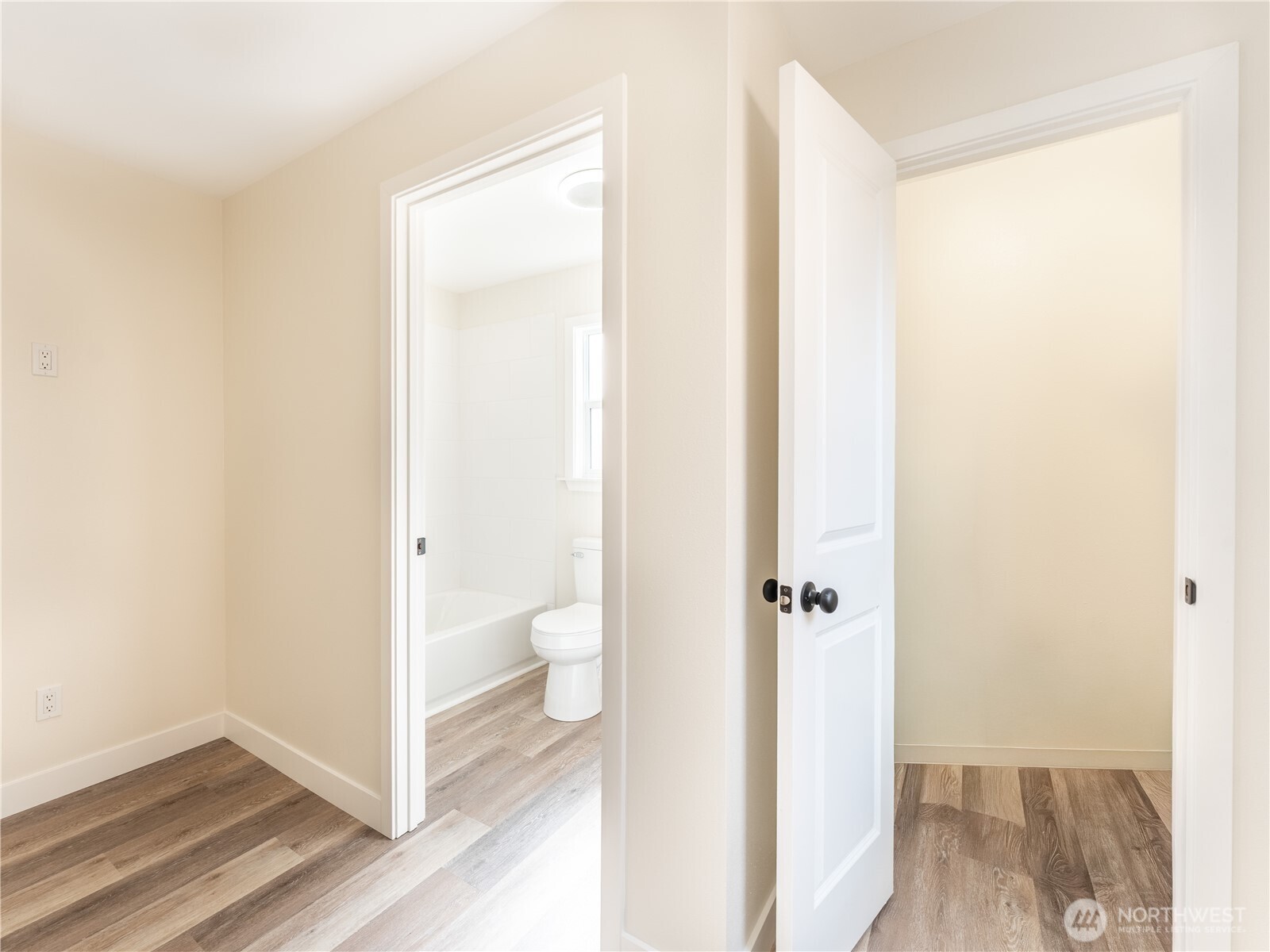 98 Fuller Street , Wenatchee, WA 98801