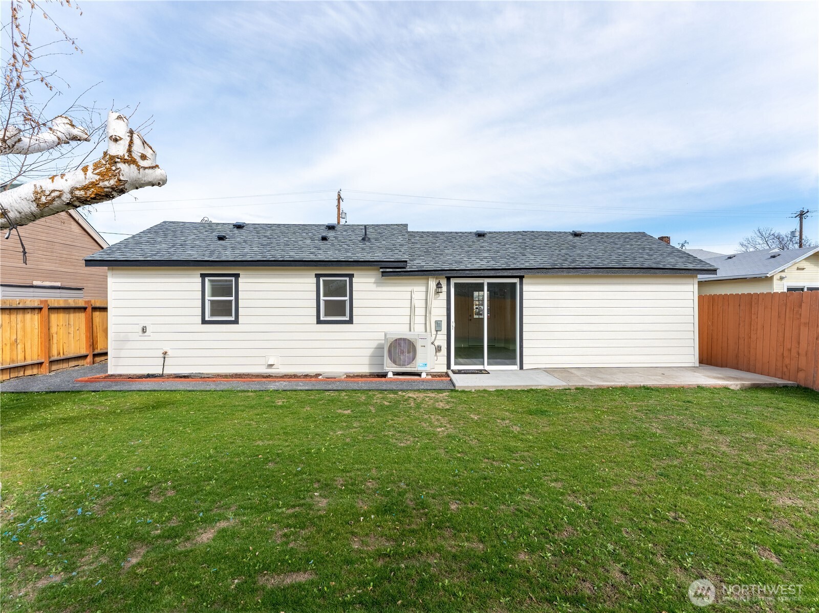 98 Fuller Street , Wenatchee, WA 98801