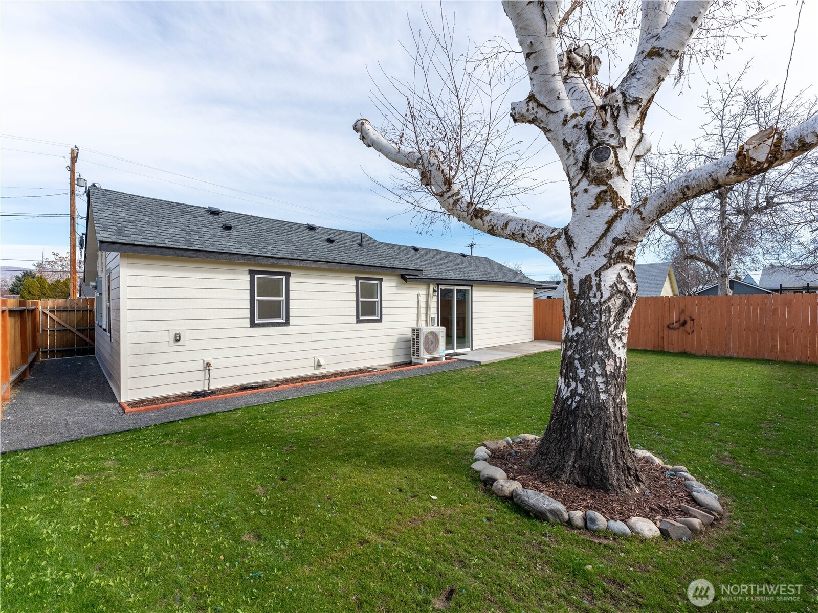 98 Fuller Street , Wenatchee, WA 98801