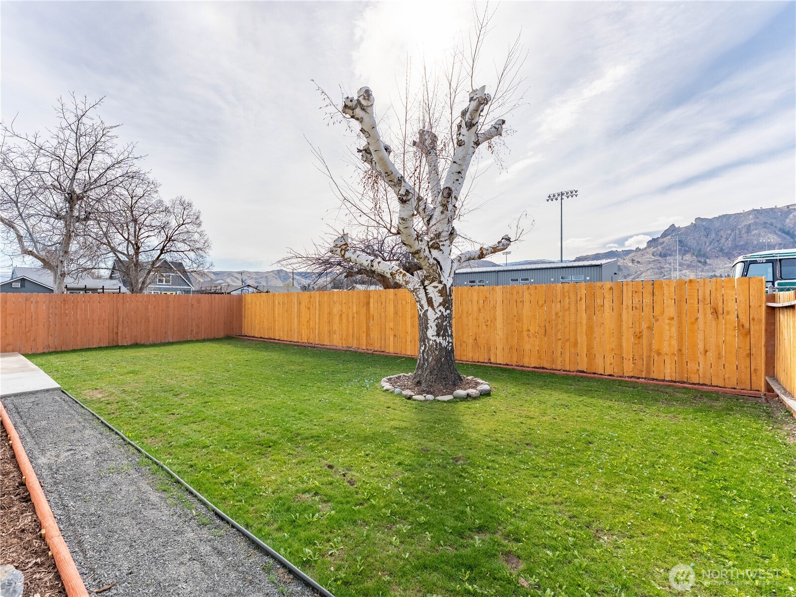 98 Fuller Street , Wenatchee, WA 98801