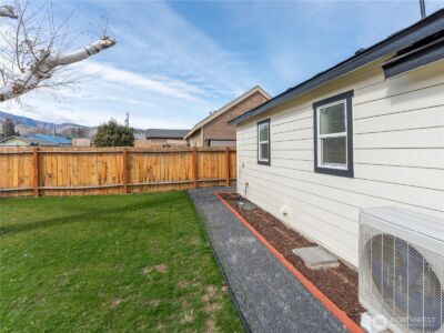98 Fuller Street , Wenatchee, WA 98801 - Photo 35