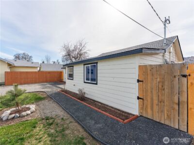 98 Fuller Street , Wenatchee, WA 98801 - Photo 4