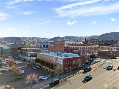 217 Orondo Avenue , Wenatchee, WA 98801 - Photo 1