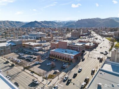 217 Orondo Avenue , Wenatchee, WA 98801 - Photo 8