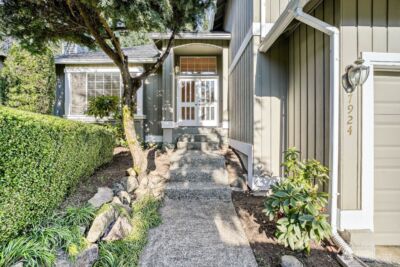 7924 129th Place SE, Newcastle, WA 98056 - Photo 3