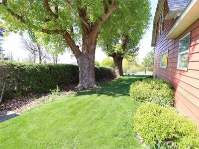 455 W Broadway Avenue , Reardan, WA 99029 - Photo 12