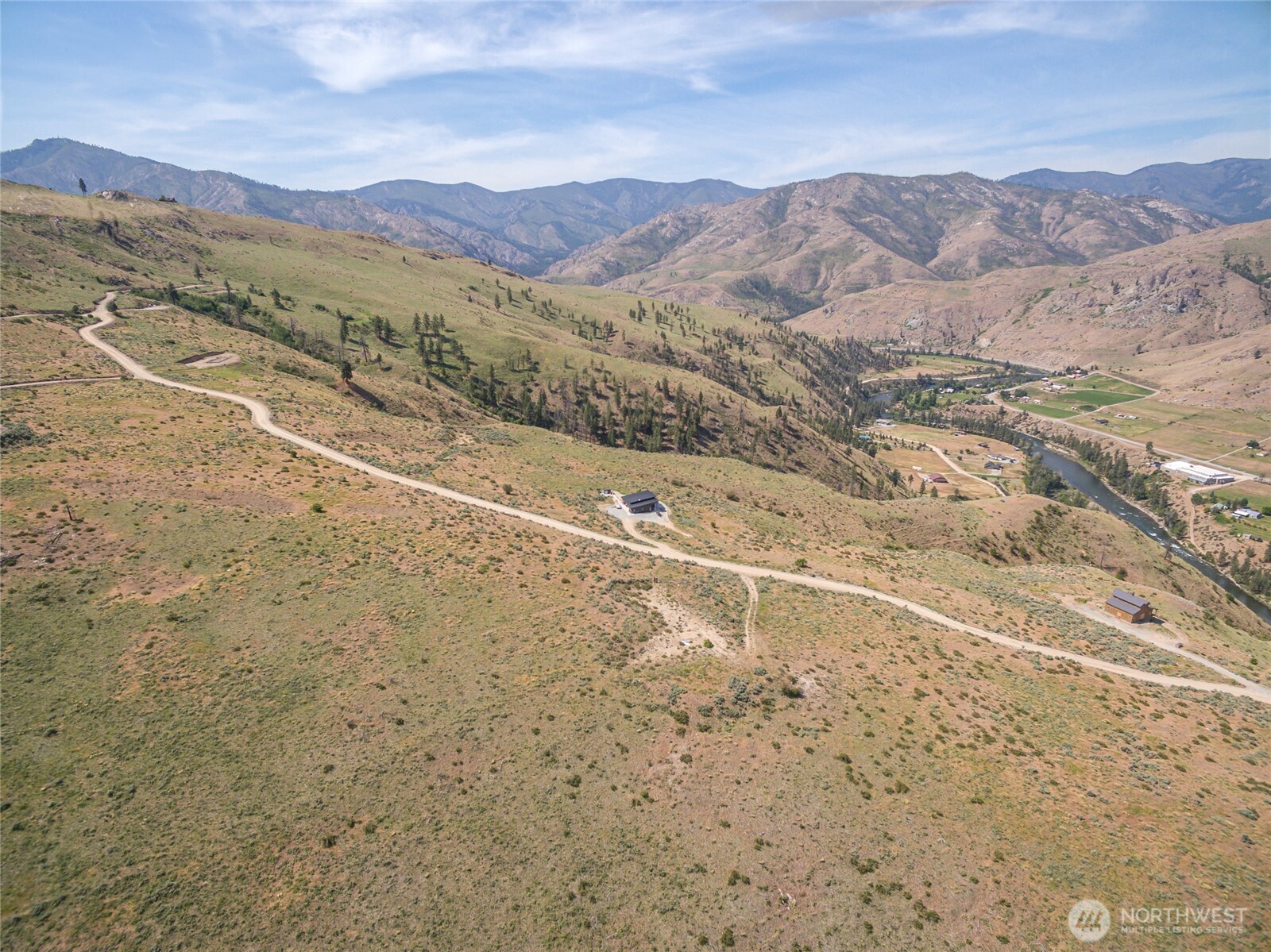 15 Cowboy Road , Pateros, WA 98846