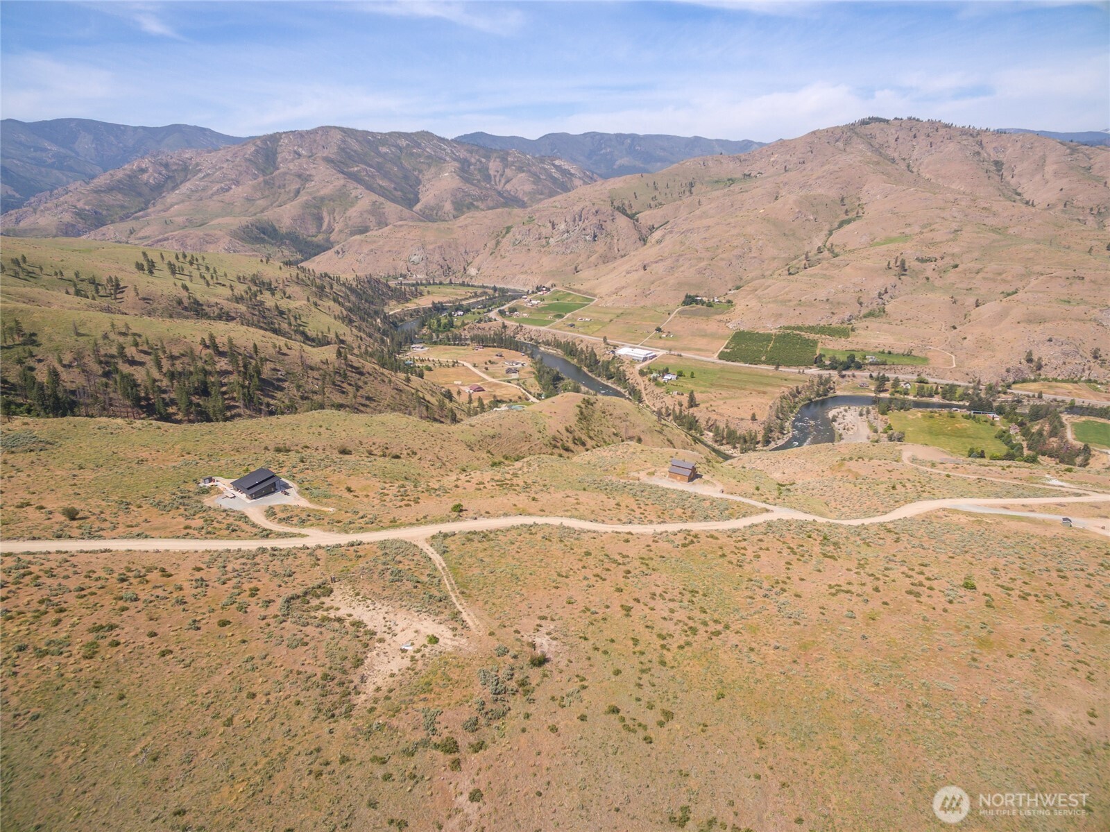 15 Cowboy Road , Pateros, WA 98846