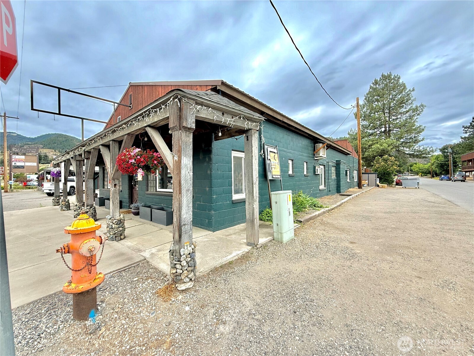 125 Highway 20 #14, Twisp, WA 98856