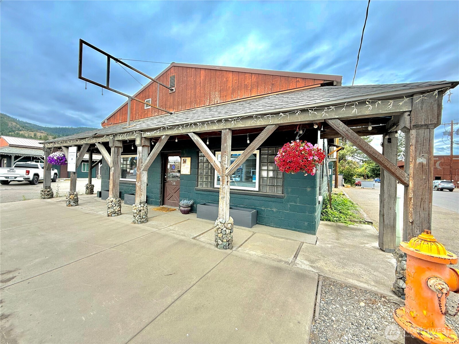 125 Highway 20 #14, Twisp, WA 98856