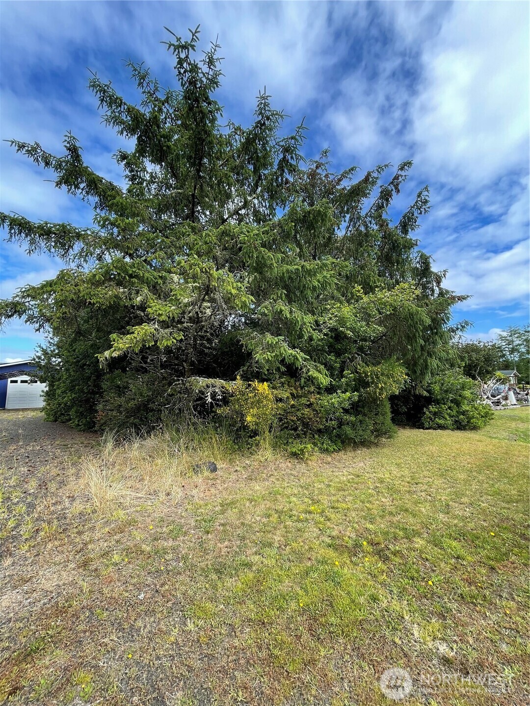 572 DUCK LAKE Drive NE, Ocean Shores, WA 98569