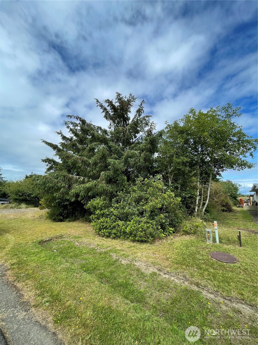 572 DUCK LAKE Drive NE, Ocean Shores, WA 98569