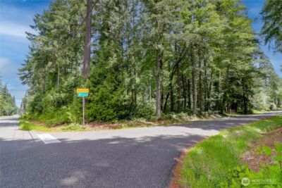 2702 43rd Avenue NW, Olympia, WA 98502