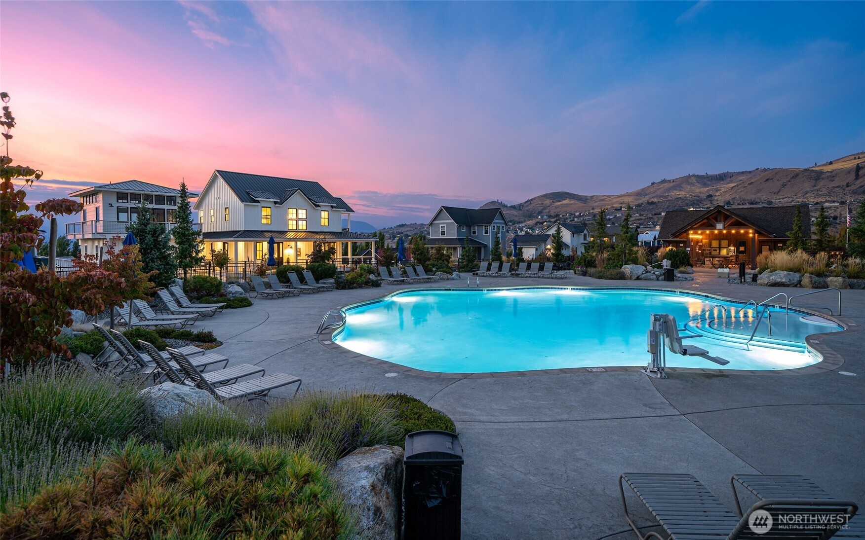 1307 Dragonfly Court , Chelan, WA 98816
