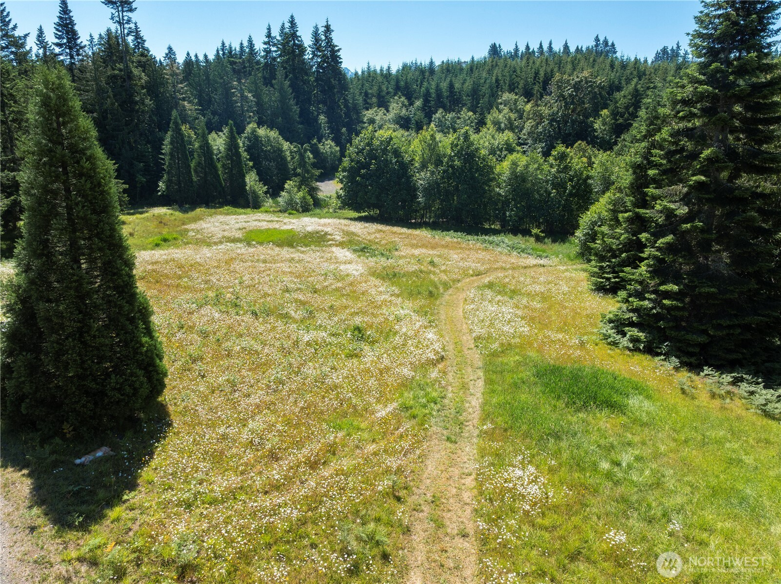 1048 Peters Road , Port Angeles, WA 98363