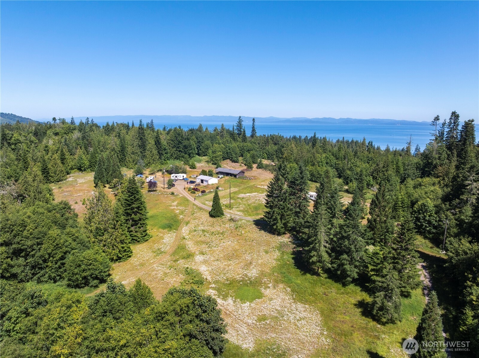 1048 Peters Road , Port Angeles, WA 98363