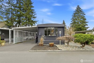 2200 196th Street SE #61, Bothell, WA 98012-7233