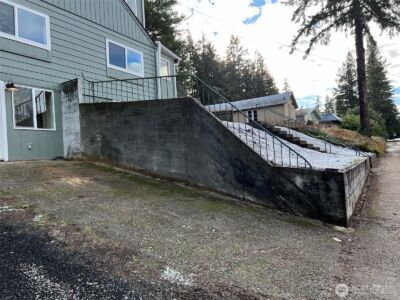1663 Harrison Avenue SE, Port Orchard, WA 98366