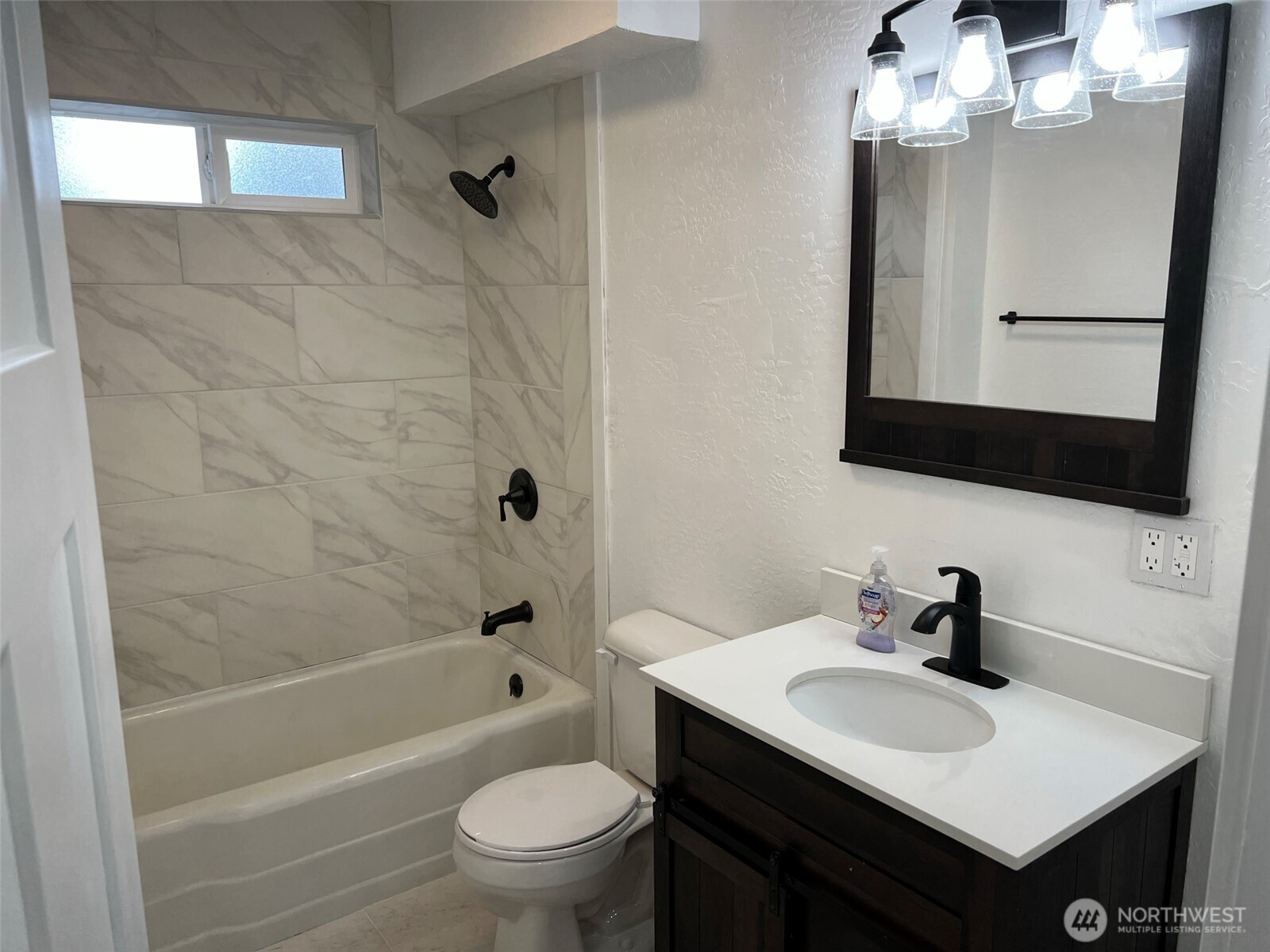 1663 Harrison Avenue SE, Port Orchard, WA 98366