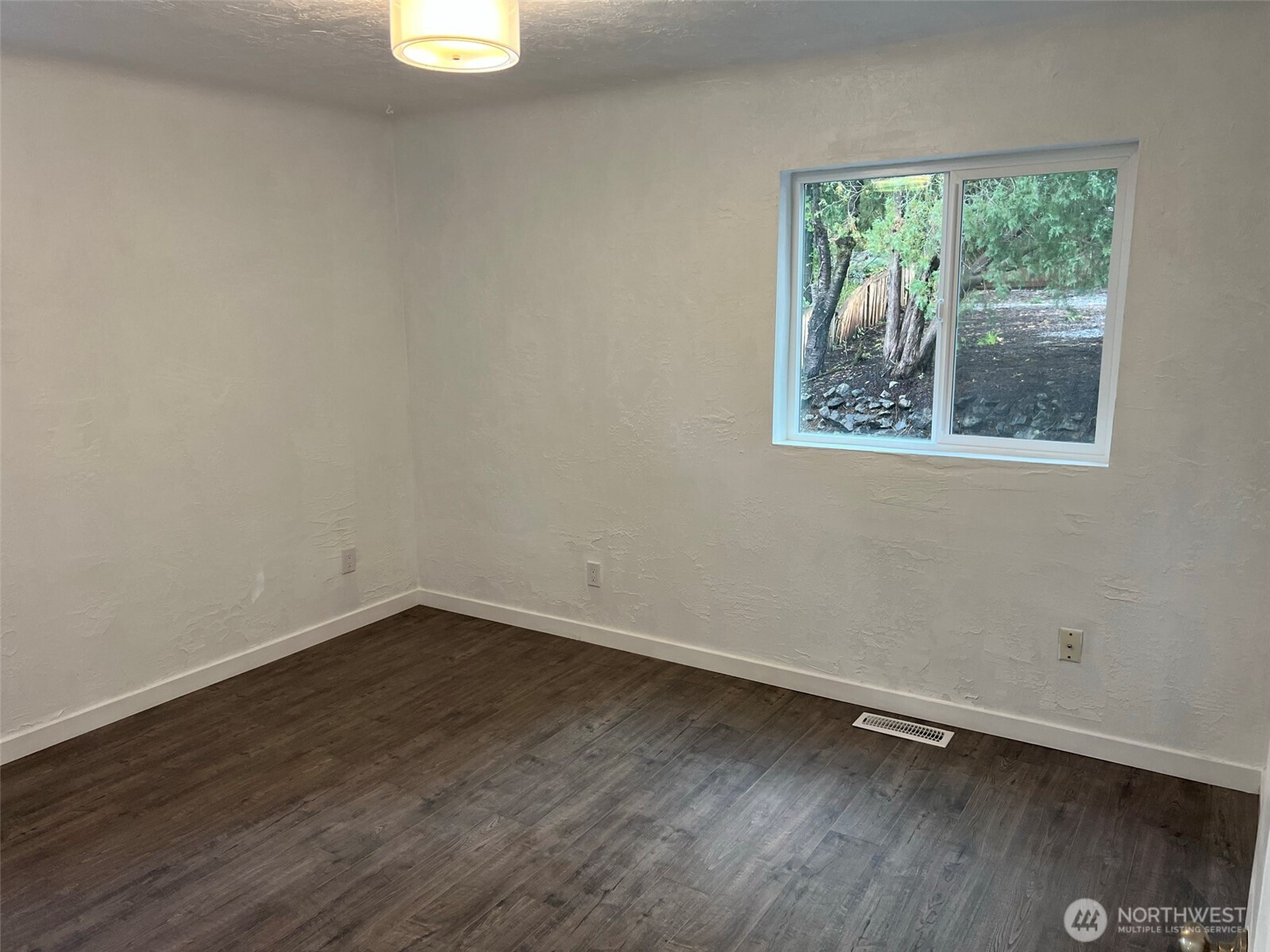 1663 Harrison Avenue SE, Port Orchard, WA 98366