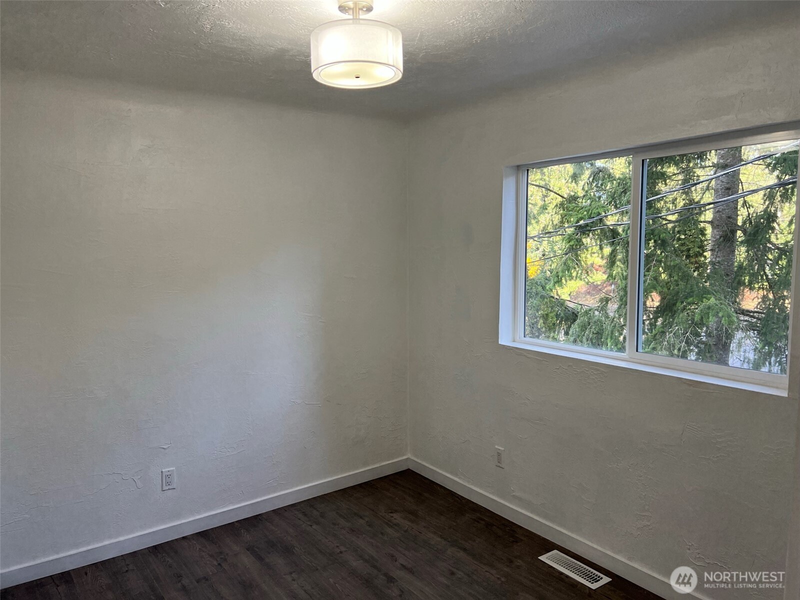 1663 Harrison Avenue SE, Port Orchard, WA 98366