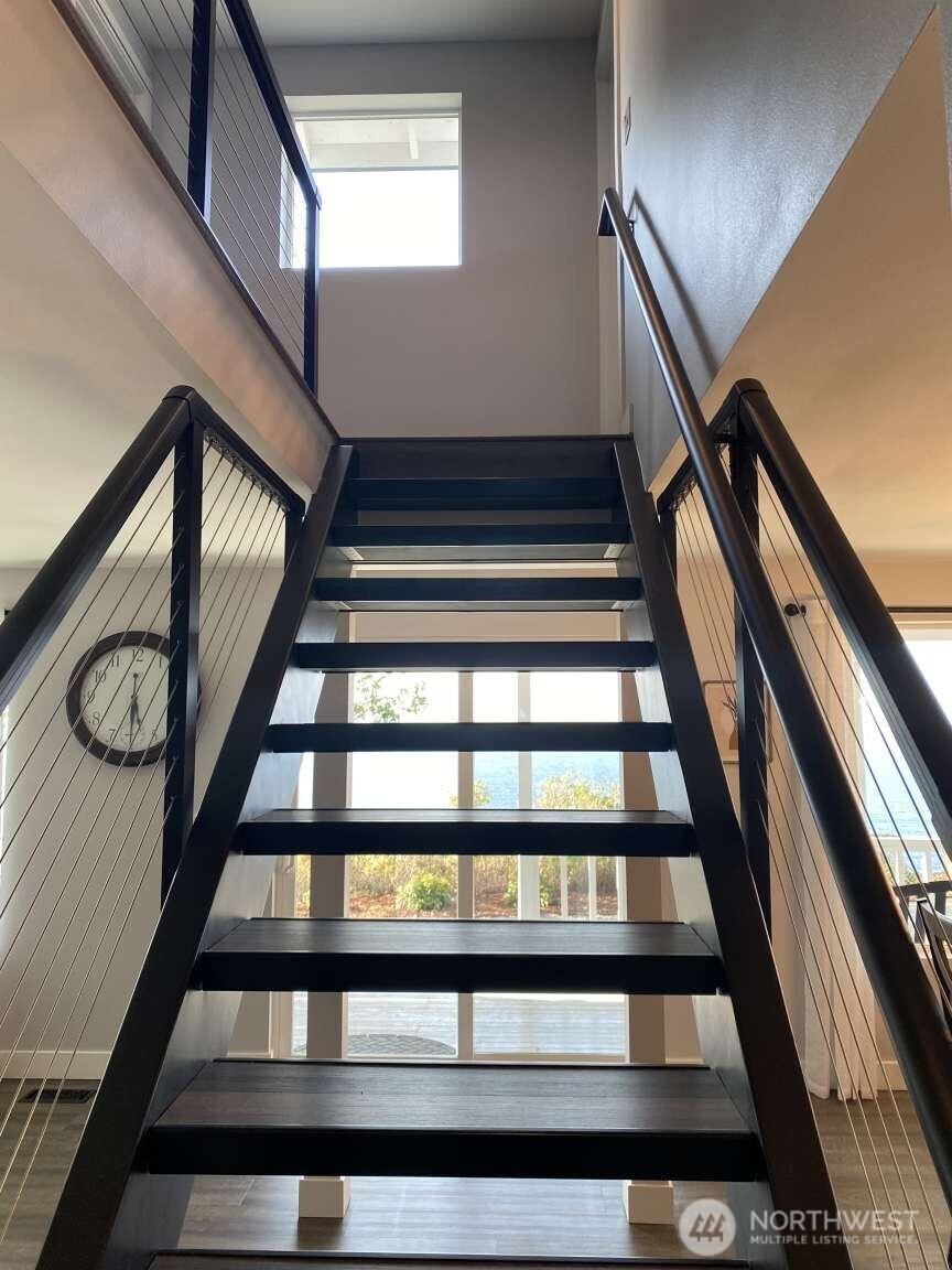 242 W Bluff Drive , Port Angeles, WA 98362