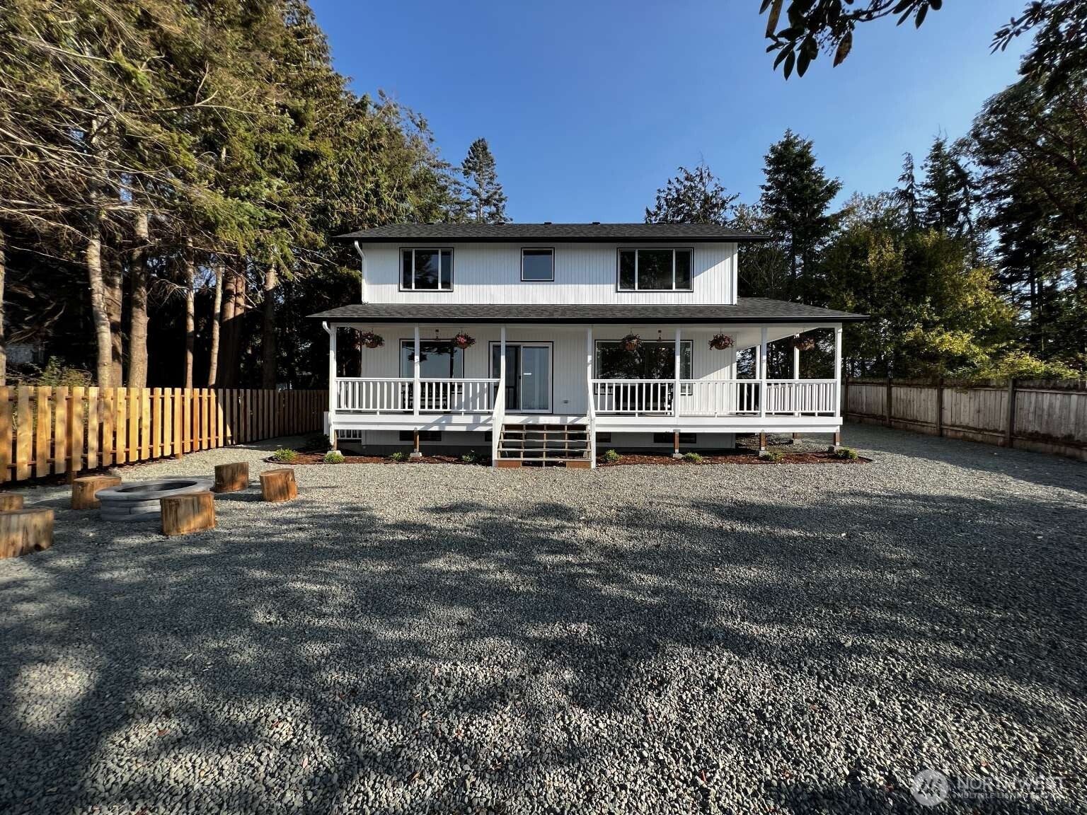 242 W Bluff Drive , Port Angeles, WA 98362