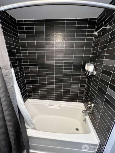 242 W Bluff Drive , Port Angeles, WA 98362 - Photo 34