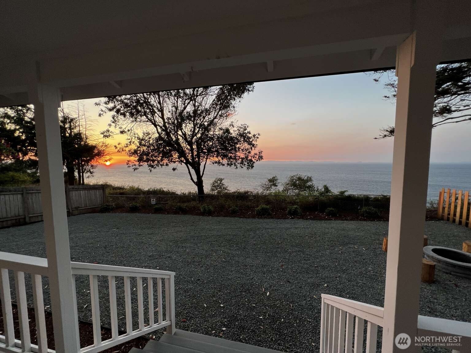 242 W Bluff Drive , Port Angeles, WA 98362