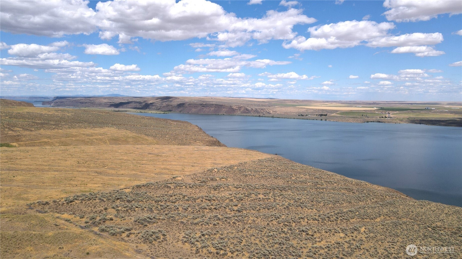 210 Banks Lake Road #99115, Coulee City, WA 99115