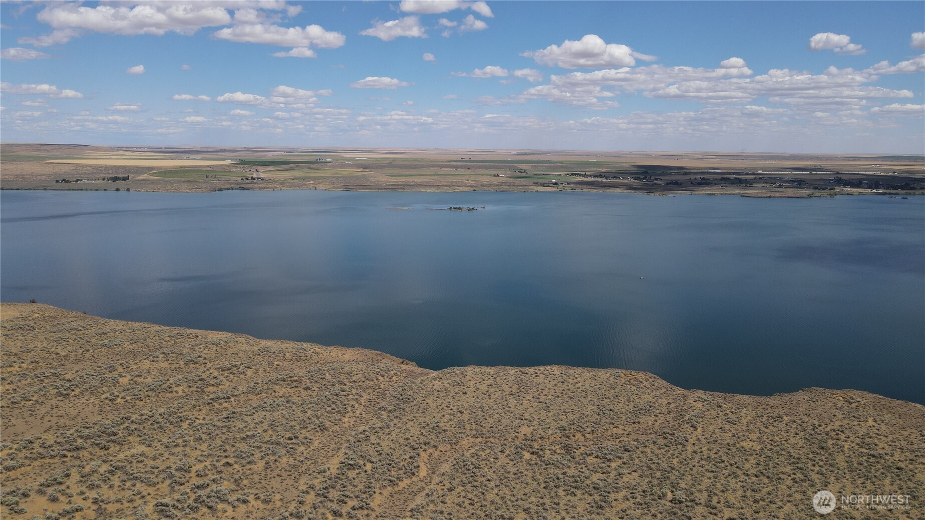 210 Banks Lake Road #99115, Coulee City, WA 99115