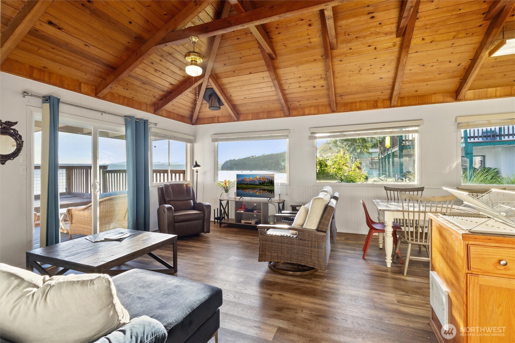 15781 NE North Shore Road , Tahuya, WA 98588