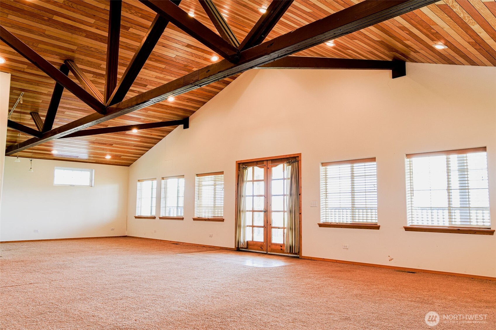 2034 Pine Creek Road , Tonasket, WA 98855