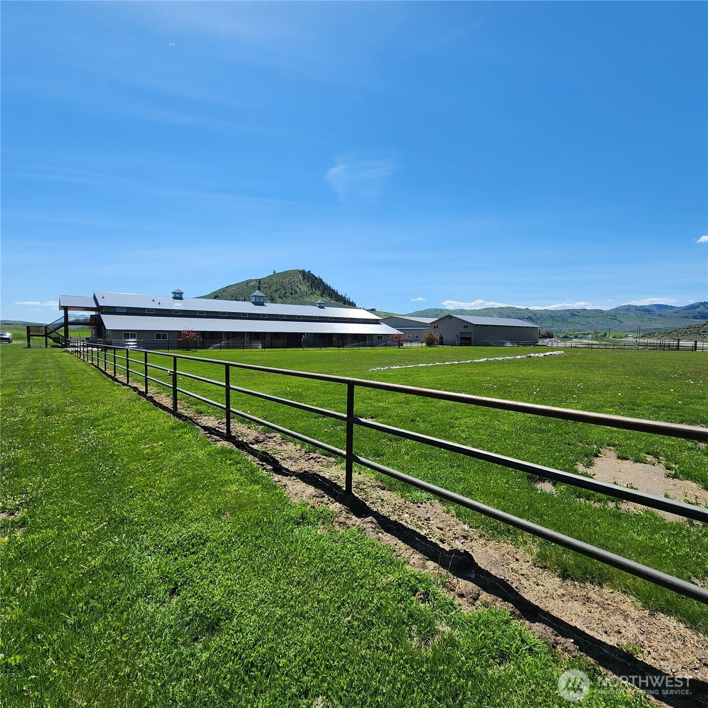 2034 Pine Creek Road , Tonasket, WA 98855