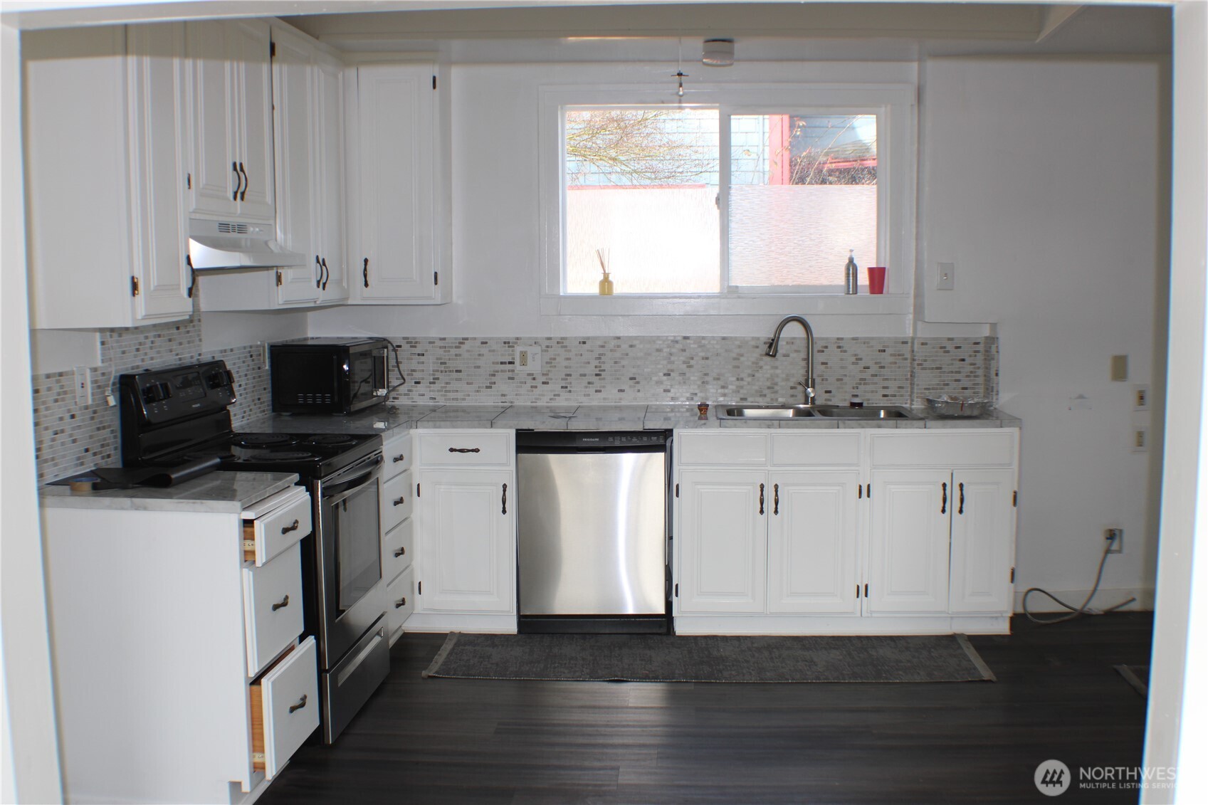 1224 4th St , Cosmopolis, WA 98537