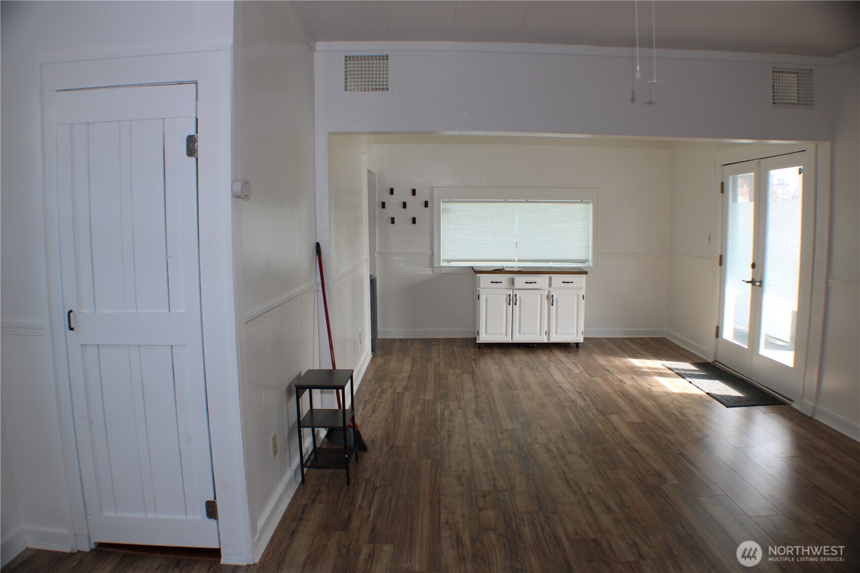 1224 4th St , Cosmopolis, WA 98537