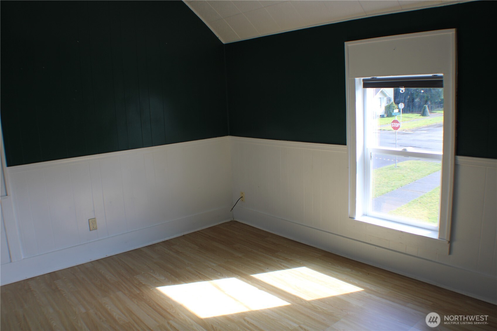 1224 4th St , Cosmopolis, WA 98537