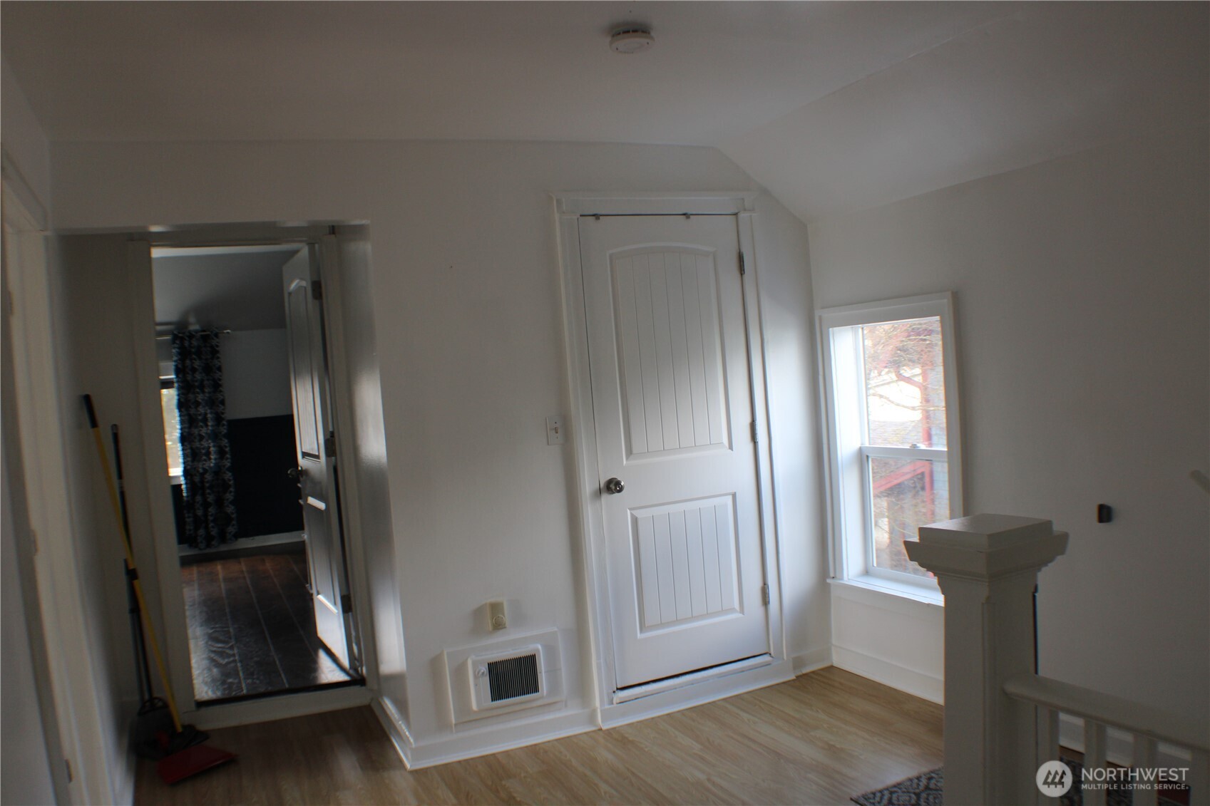 1224 4th St , Cosmopolis, WA 98537