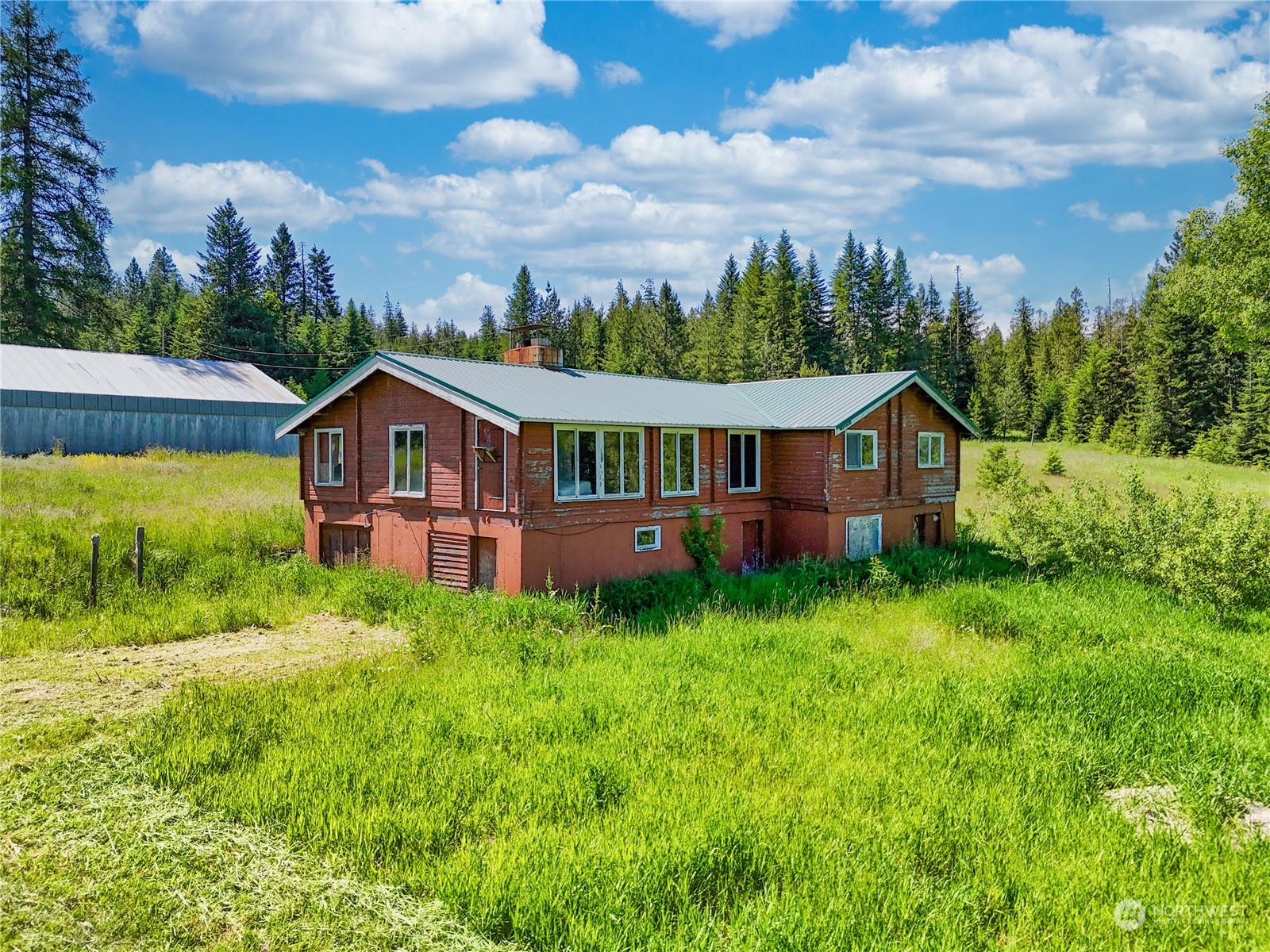 631 Deeter Road , Newport, WA 99156