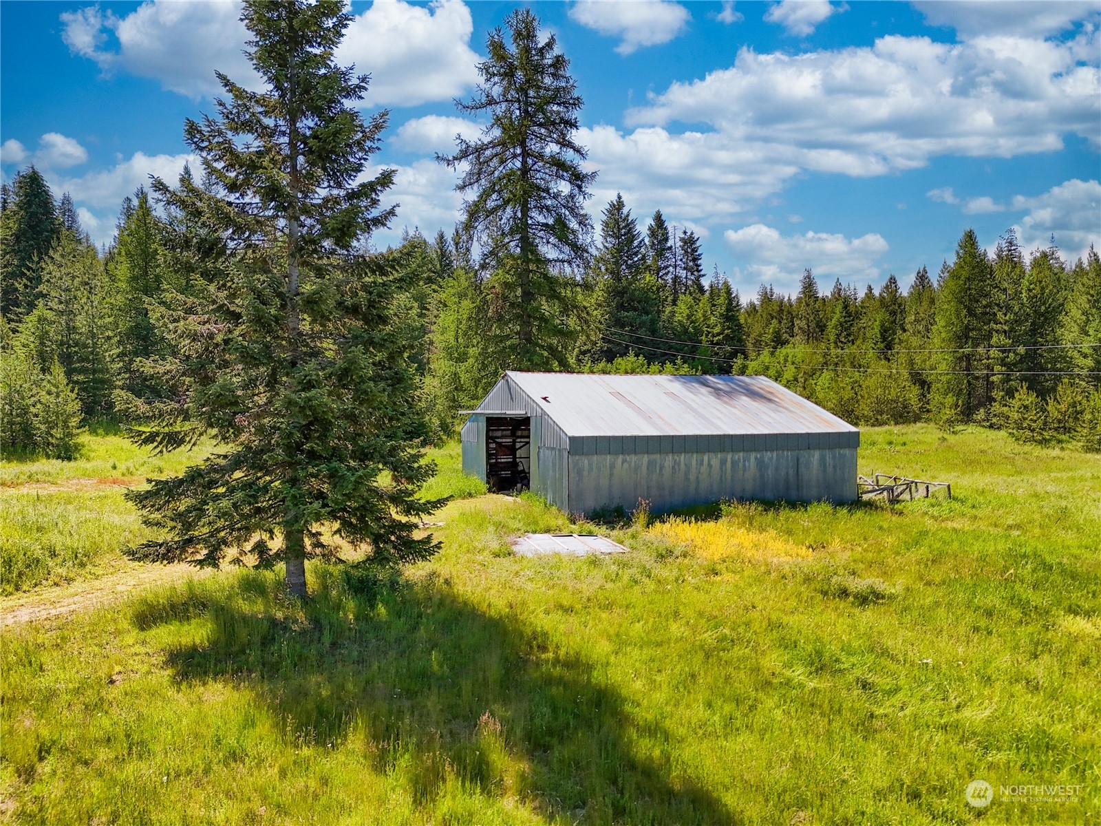 631 Deeter Road , Newport, WA 99156