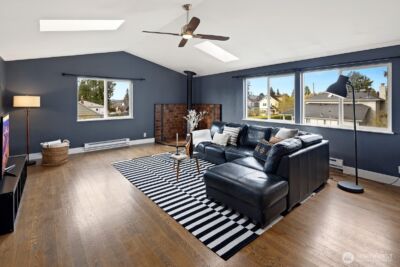 8307 27th Avenue NW, Seattle, WA 98117 - Photo 16