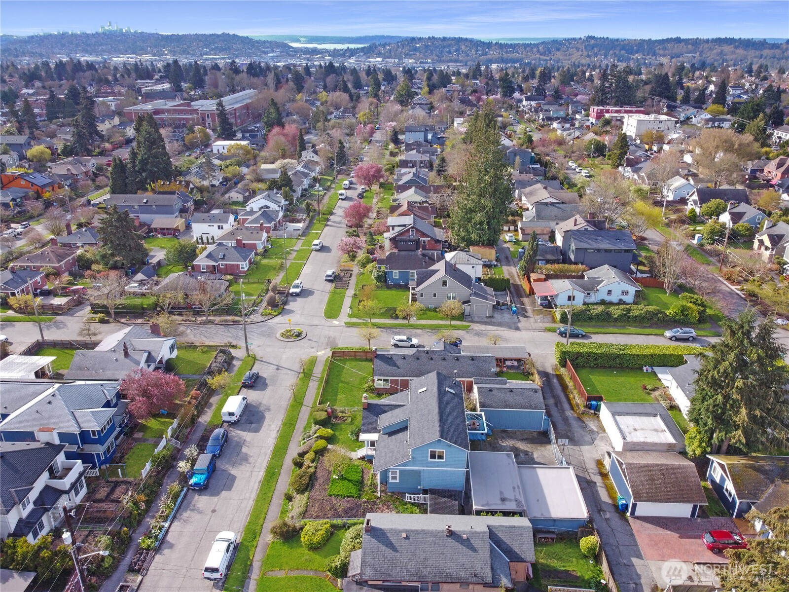 8307 27th Avenue NW, Seattle, WA 98117