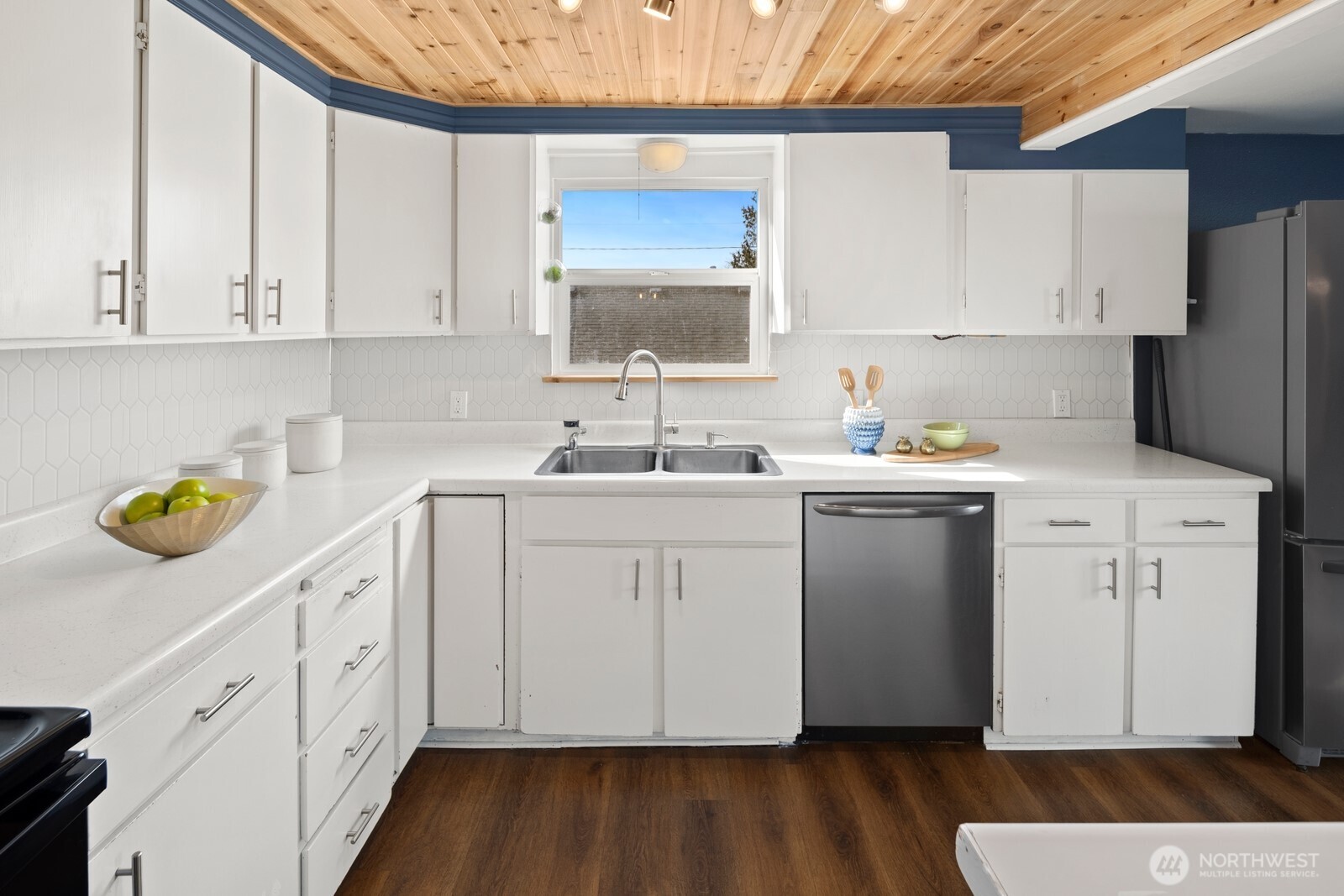 8307 27th Avenue NW, Seattle, WA 98117