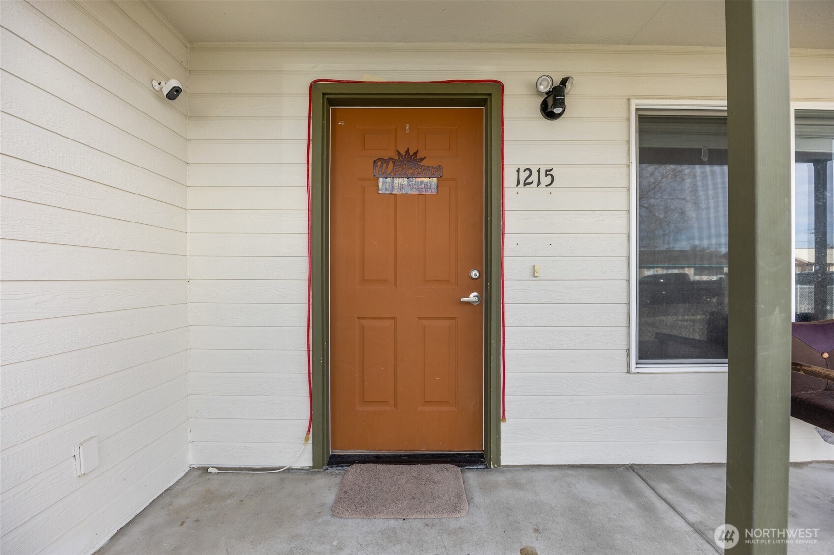 1215 Lowry St , Moses Lake, WA 98837