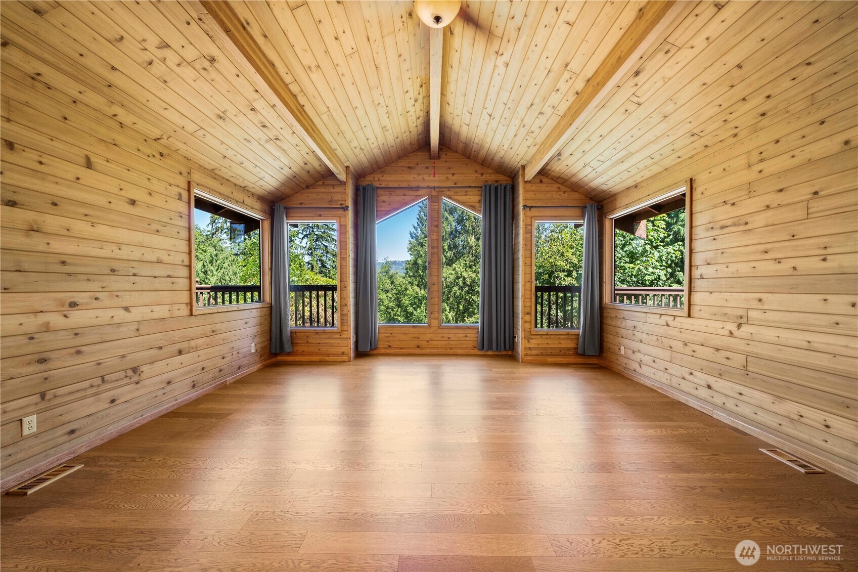 37902 278th Avenue SE, Enumclaw, WA 98022